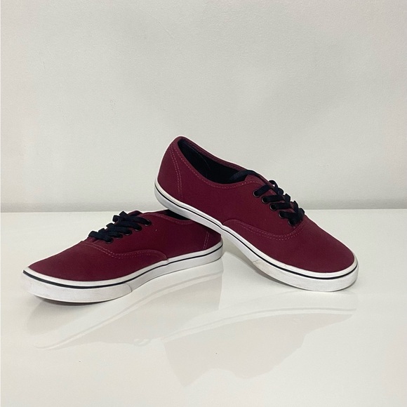 Vans burgundy Canvas Sneakers Classic Skate Style - Picture 2 of 9
